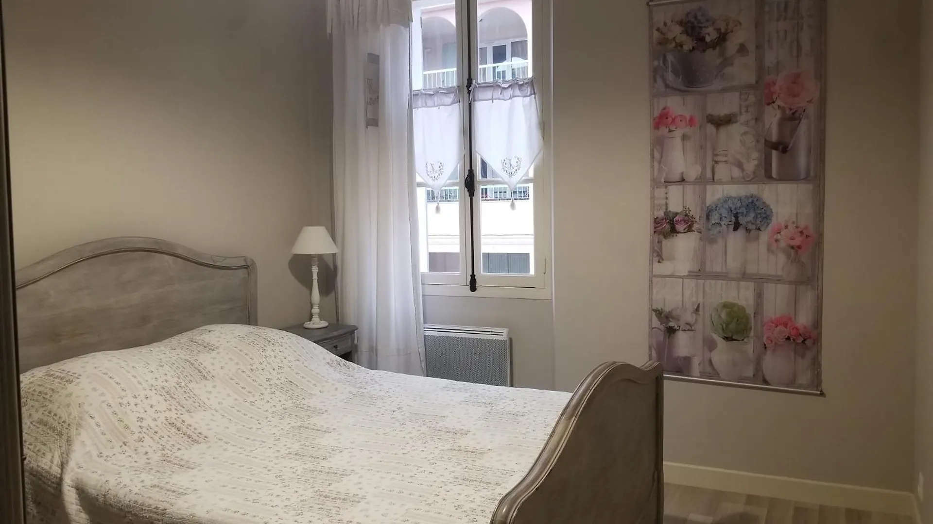 Апартаменты Joli T2 De 40M² A Louer A Ле-Мюи