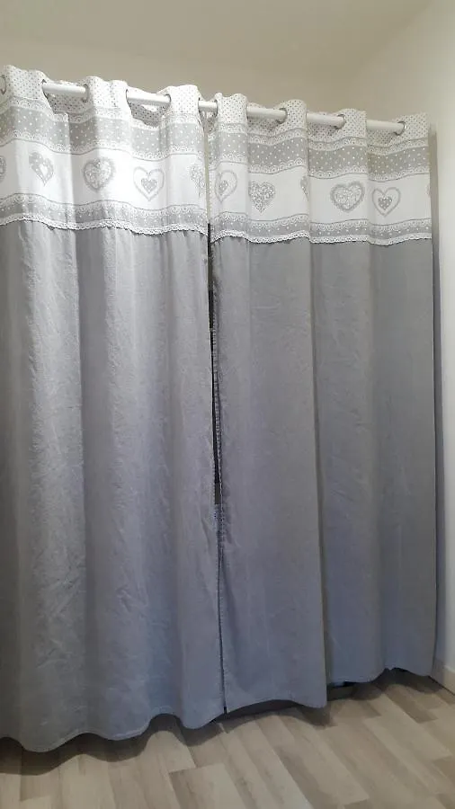 Апартаменты Joli T2 De 40M² A Louer A Ле-Мюи Франция